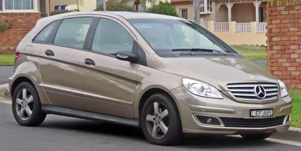 Mercedes-Benz A 180 CDI 2dm3 diesel 169 X30HL2 FZACA511